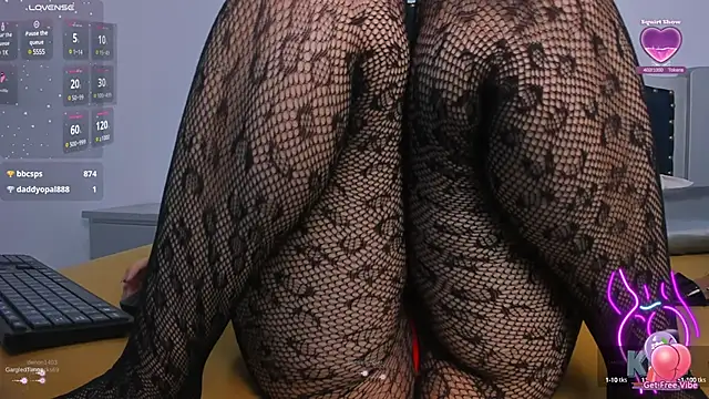 Snapshot of Perverse_Kim chatting on December 21, 5:58 am Perverse Kim online show from December 21, 5:58 am