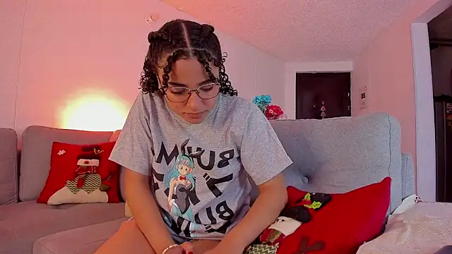 Snapshot of DAHLIA_BROWNIE chatting on December 28, 12:26 am DAHLIA BROWNIE online show from December 28, 12:26 am