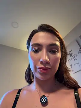 Snapshot of AnnaCastillo_ chatting on May 9, 11:10 pm AnnaCastillo online show from May 9, 11:10 pm