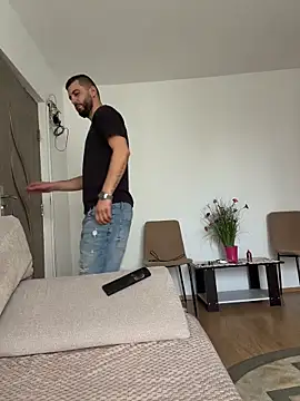 ElChapoGuzman95 online show from February 16, 7:59 am