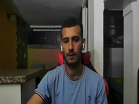 talktome4 online show from August 1, 2:22 am