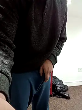 Snapshot of addu24 chatting on February 10, 8:42 pm addu24 online show from February 10, 8:42 pm