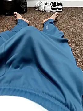 Snapshot of addu24 chatting on February 27, 9:47 pm addu24 online show from February 27, 9:47 pm