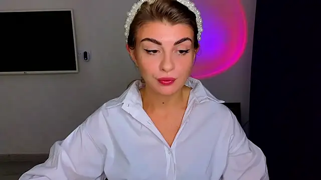  comefeelme  online show from November 3, 5:36 pm