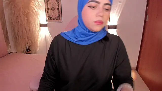 Snapshot of shayla_18 chatting on January 24, 8:00 pm shayla 18 online show from January 24, 8:00 pm