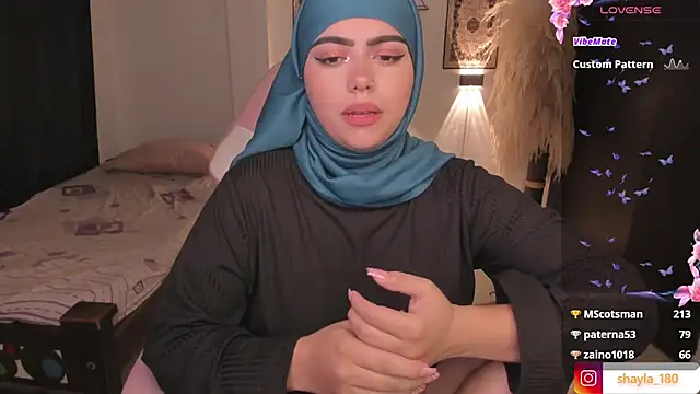 Snapshot of shayla_18 chatting on March 5, 12:27 am shayla 18 online show from March 5, 12:27 am