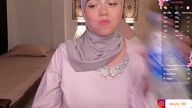 Snapshot of shayla_18 chatting on March 14, 11:53 pm shayla 18 online show from March 14, 11:53 pm