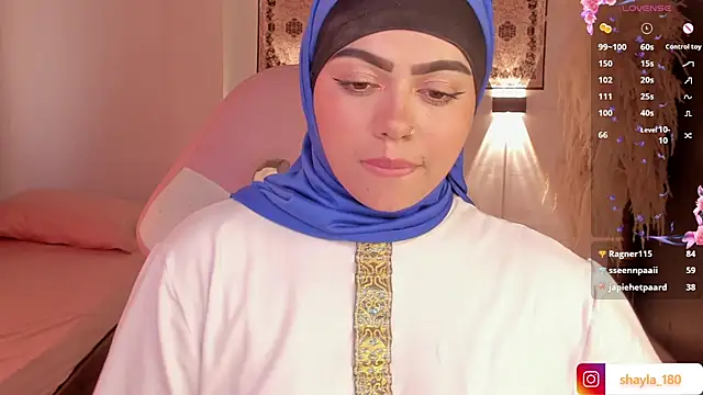 Snapshot of shayla_18 chatting on March 15, 10:22 pm shayla 18 online show from March 15, 10:22 pm