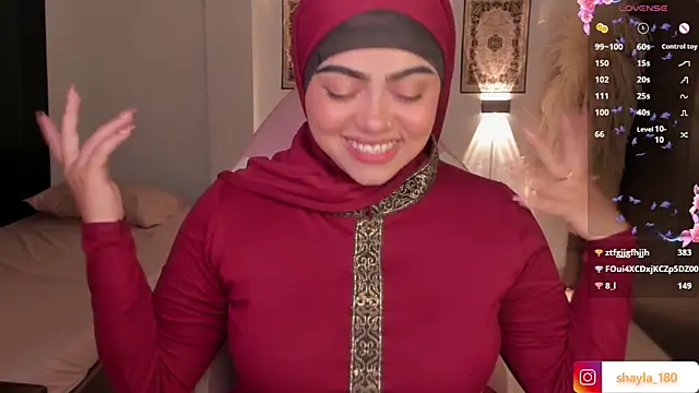 Snapshot of shayla_18 chatting on March 18, 11:42 pm shayla 18 online show from March 18, 11:42 pm