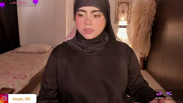 shayla 18 online show from February 6, 8:56 pm