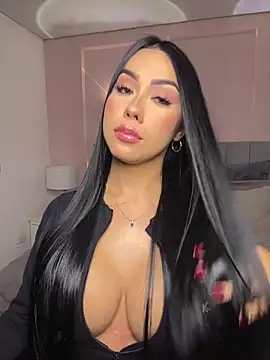 Snapshot of Miss_blue69 chatting on May 23, 1:55 am Miss blue69 online show from May 23, 1:55 am