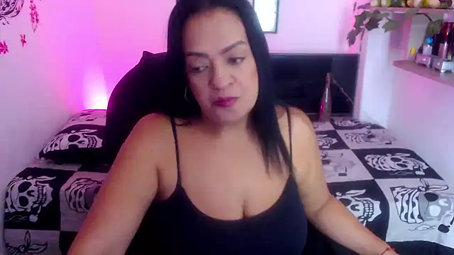 Snapshot of menfismuller2 chatting on November 4, 3:22 pm menfismuller2 online show from November 4, 3:22 pm