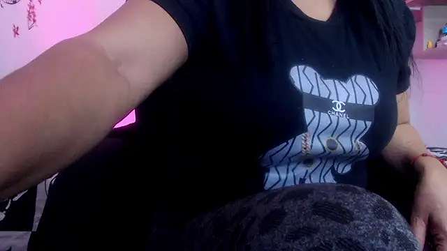 Snapshot of menfismuller2 chatting on November 5, 3:28 am menfismuller2 online show from November 5, 3:28 am