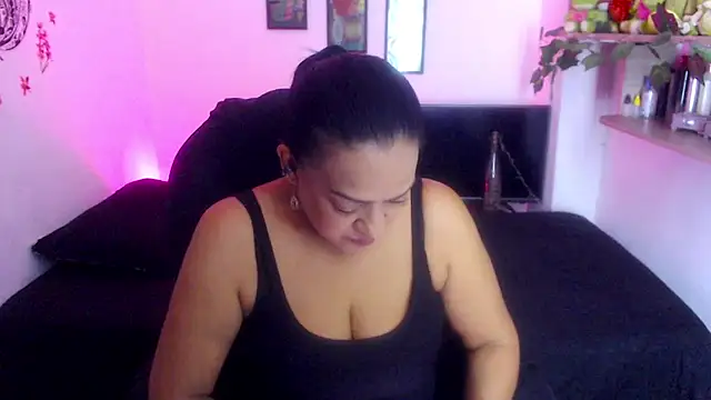 Snapshot of menfismuller2 chatting on November 19, 6:08 pm menfismuller2 online show from November 19, 6:08 pm