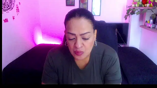 Snapshot of menfismuller2 chatting on November 20, 5:12 pm menfismuller2 online show from November 20, 5:12 pm