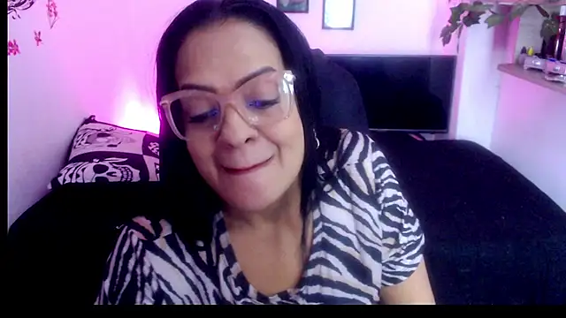 Snapshot of menfismuller2 chatting on December 2, 10:27 pm menfismuller2 online show from December 2, 10:27 pm