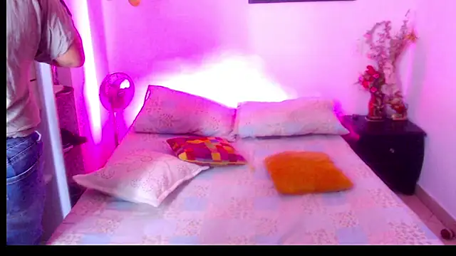 Snapshot of menfismuller2 chatting on December 15, 5:06 pm menfismuller2 online show from December 15, 5:06 pm