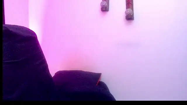 menfismuller2 online show from March 12, 9:54 pm