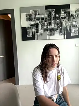 Nura n Sarah online show from December 8, 4:57 am