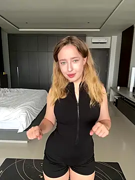 Nura n Sarah online show from December 5, 5:27 am