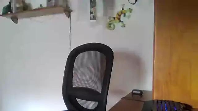 Snapshot of joaodias_97 chatting on December 15, 3:09 pm joaodias 97 online show from December 15, 3:09 pm