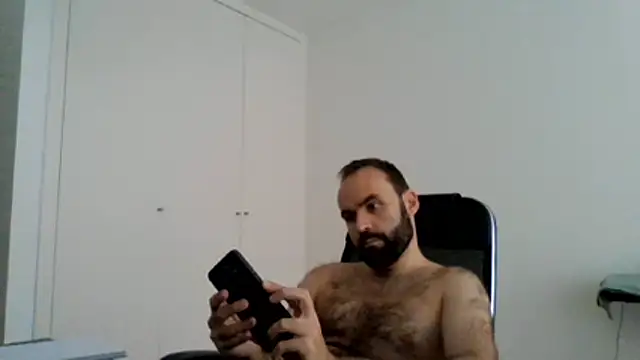 Snapshot of joaodias_97 chatting on June 16, 4:20 pm joaodias 97 online show from June 16, 4:20 pm