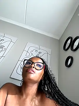 Snapshot of Neelo-Smith chatting on December 3, 5:42 am Neelo-Smith online show from December 3, 5:42 am