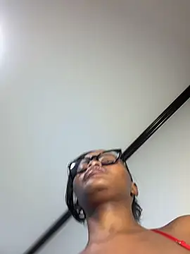 Snapshot of Neelo-Smith chatting on May 16, 11:42 am Neelo-Smith online show from May 16, 11:42 am