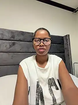 Snapshot of Neelo-Smith chatting on May 21, 5:53 pm Neelo-Smith online show from May 21, 5:53 pm