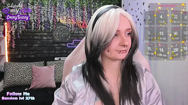 EmmyBunny online show from February 4, 4:29 pm