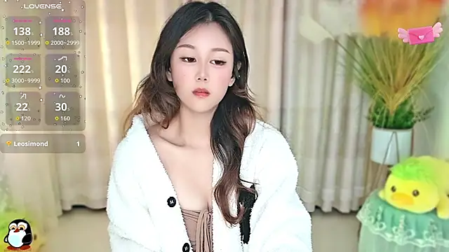 Aimee-520 online show from November 2, 12:46 am