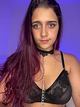 Snapshot of Alicia_Ruiz chatting on March 9, 12:00 am Alicia Ruiz online show from March 9, 12:00 am
