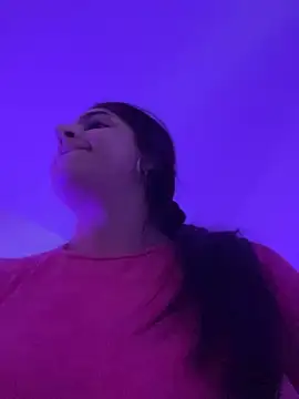 Alicia Ruiz online show from October 22, 8:08 pm