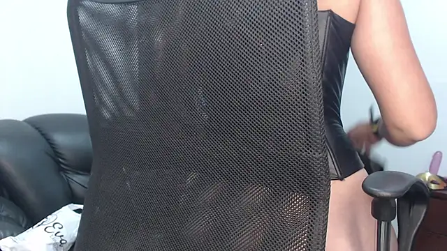 camilleDiaz16 online show from January 7, 8:55 pm