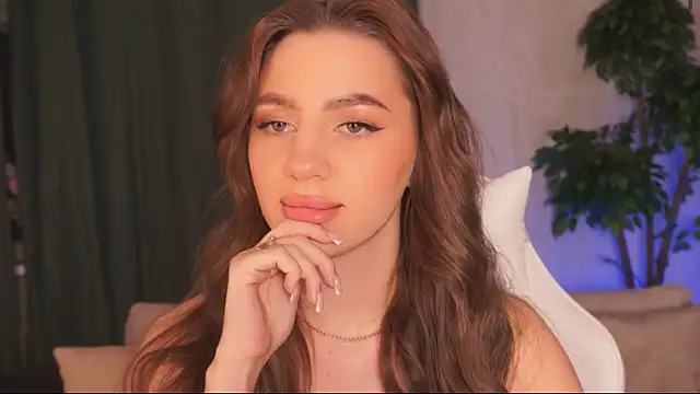 MaryHillty online show from December 12, 4:10 pm