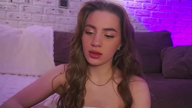 MaryHillty online show from January 29, 6:07 pm