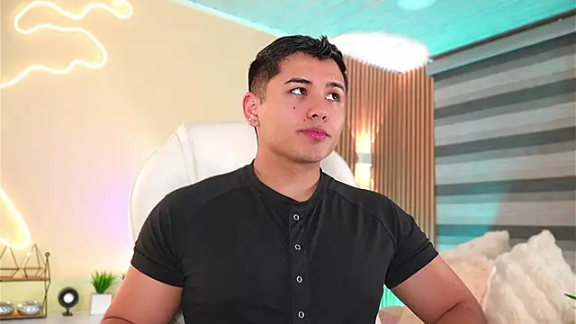 MatiasKorn online show from November 16, 6:19 am