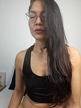 Snapshot of Alicesoul chatting on August 5, 11:28 pm Alicesoul online show from August 5, 11:28 pm