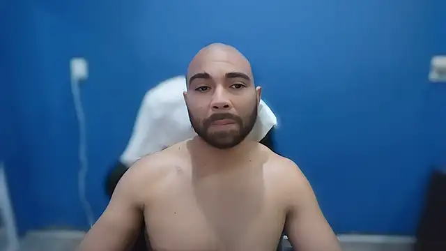 Snapshot of ElmaCannon chatting on February 26, 7:20 am ElmaCannon online show from February 26, 7:20 am