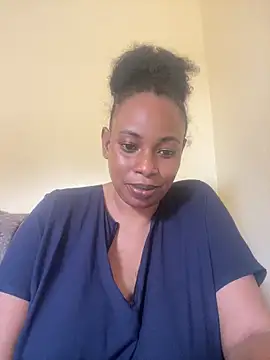 Snapshot of fat_creamy_pus chatting on October 31, 12:28 pm fat creamy pus online show from October 31, 12:28 pm