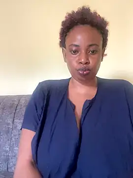 Snapshot of fat_creamy_pus chatting on November 5, 12:38 pm fat creamy pus online show from November 5, 12:38 pm