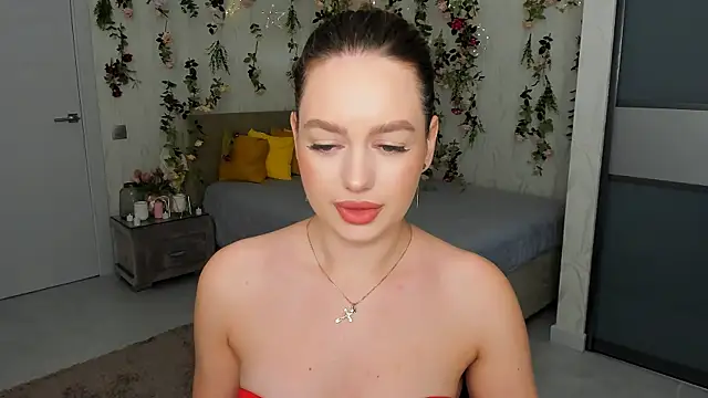 MiracleCurly online show from December 2, 6:03 pm