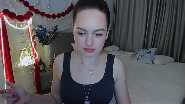 MiracleCurly online show from January 9, 11:02 am