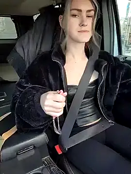 Snapshot of Lilmissvyx chatting on February 5, 4:36 pm Lilmissvyx online show from February 5, 4:36 pm