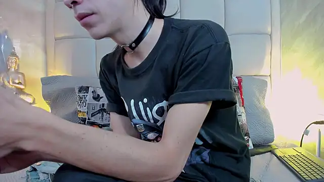 Hecatee 77 online show from October 29, 7:59 pm