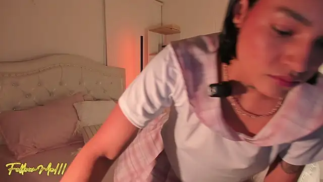 ninaa sky online show from November 29, 12:02 am