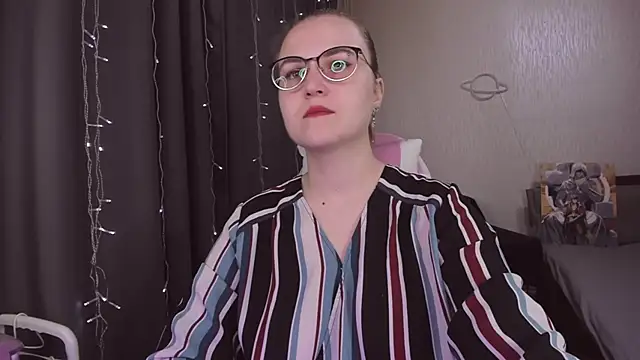 MissBrightShine online show from November 19, 10:26 am