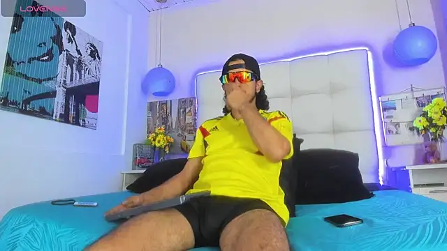 steffanxxll online show from May 25, 2:23 pm