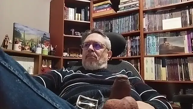 Mandra is a whore online show from November 24, 10:31 pm