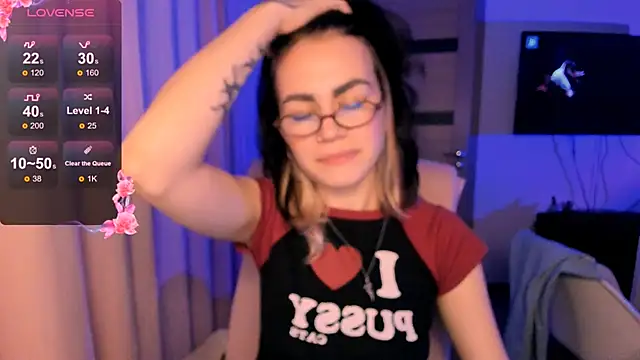 Snapshot of _selectrra chatting on December 9, 7:29 pm selectrra online show from December 9, 7:29 pm